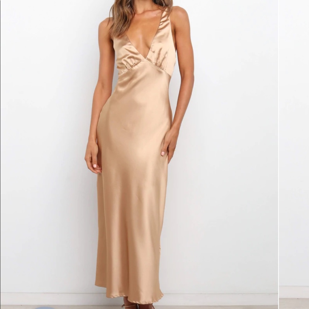 Worn Once! Petal & Pup - Surrey Dress in Gold Size: 2